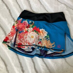 Inknburn floral running skirt BEAUTIFUL! Sz0